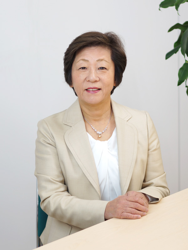 代表取締役　鎗田 貞子